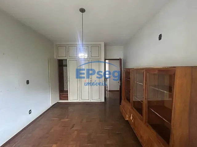Casa com 500m², para alugar, no bairro Canadá em Londrina