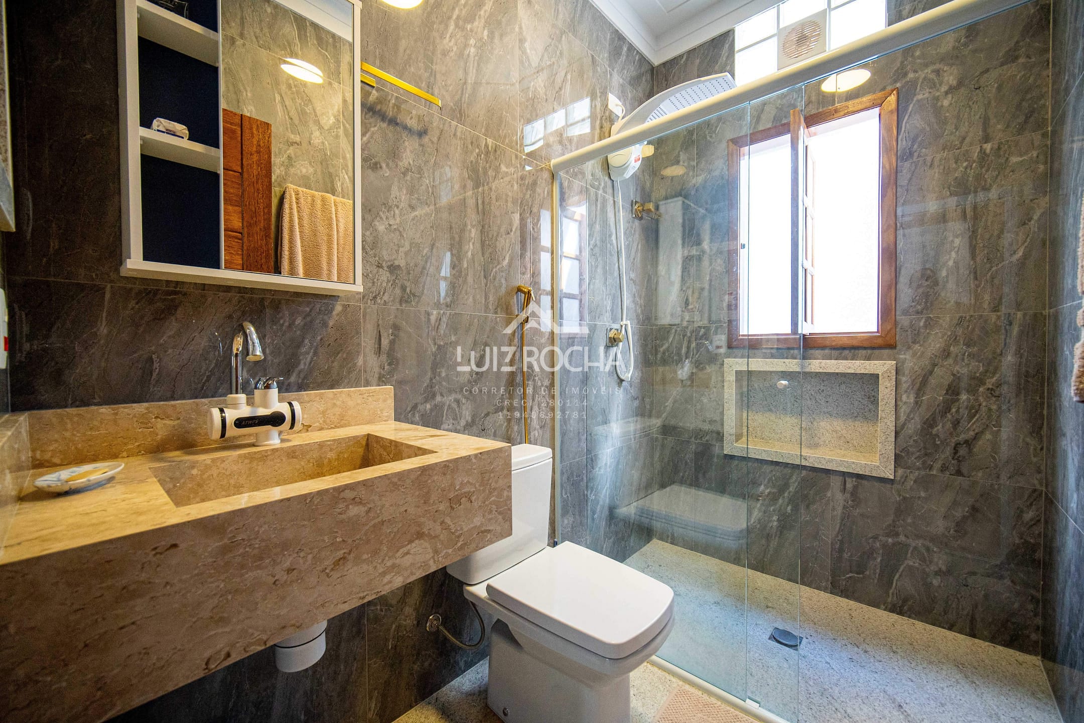 Casa à venda com 3 quartos, 400m² - Foto 42