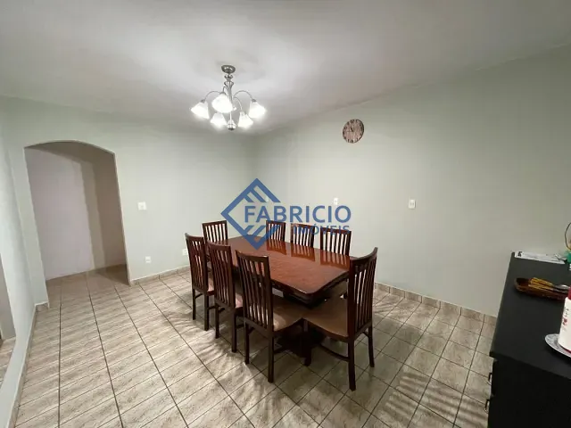 Casa com 420m² 3 quartos e 3 banheiros, à venda, no bairro Nova Vinhedo em Vinhedo