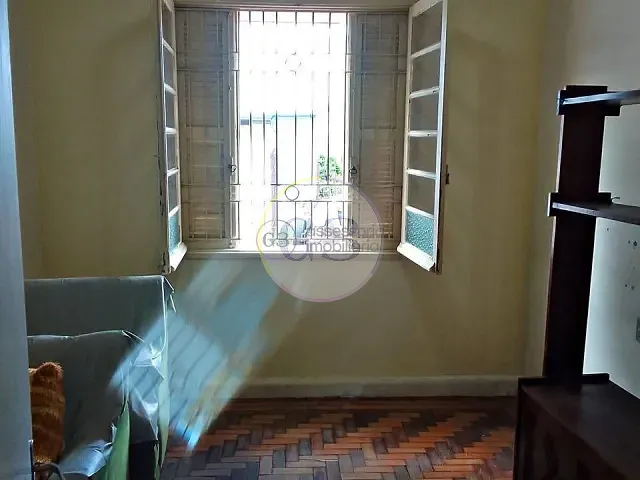 Casa 3 quartos e 3 banheiros, à venda ou para alugar, no bairro Centro em Pelotas