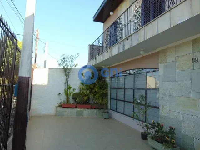 Casa com 360m² 3 quartos e 3 banheiros, à venda, no bairro JD. AMÉRICA em Sorocaba