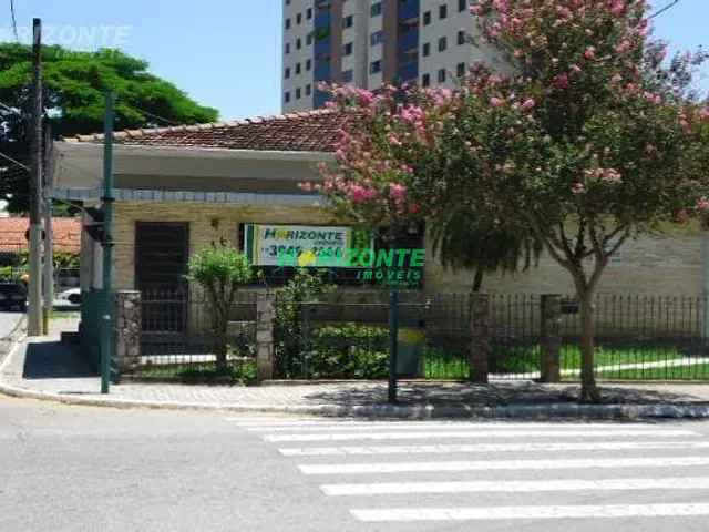 Casa com 250m² 3 quartos e 2 banheiros, à venda, no bairro Centro em São José dos Campos
