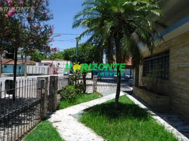 Casa com 250m² 3 quartos e 2 banheiros, à venda, no bairro Centro em São José dos Campos