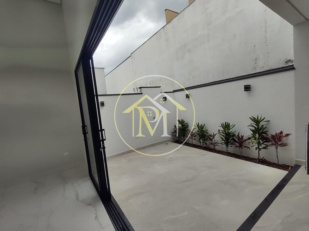 Casa à venda com 3 quartos, 121m² - Foto 6
