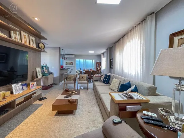Casa com 221m² 3 quartos e 4 banheiros, para alugar, no bairro Esperança em Londrina