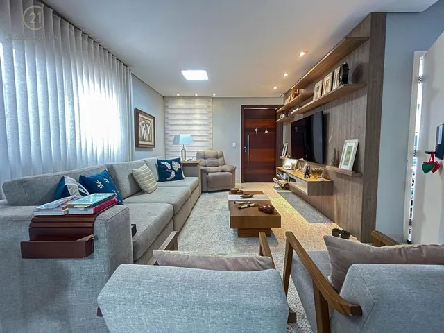 Casa com 221m² 3 quartos e 4 banheiros, para alugar, no bairro Esperança em Londrina