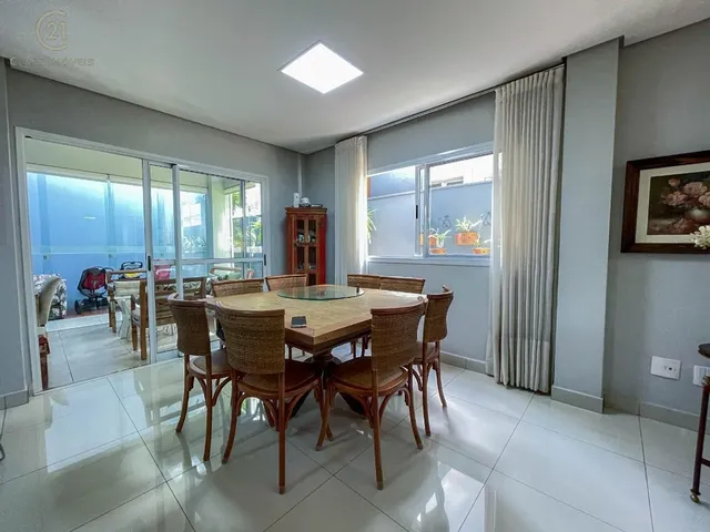 Casa com 221m² 3 quartos e 4 banheiros, para alugar, no bairro Esperança em Londrina