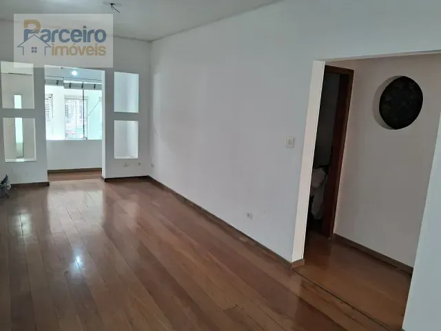 Casa com 210m² 2 quartos e 2 banheiros, à venda ou para alugar, no bairro Vila Carrão em São Paulo