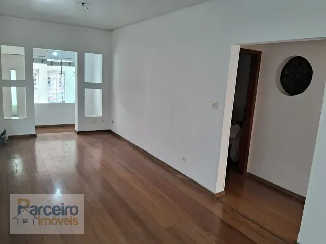 Casa com 210m² 2 quartos e 2 banheiros, à venda ou para alugar, no bairro Vila Carrão em São Paulo