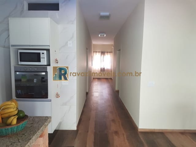 Casa com 489m² 3 quartos e 4 banheiros, à venda, no bairro Vila Omízollo em Louveira
