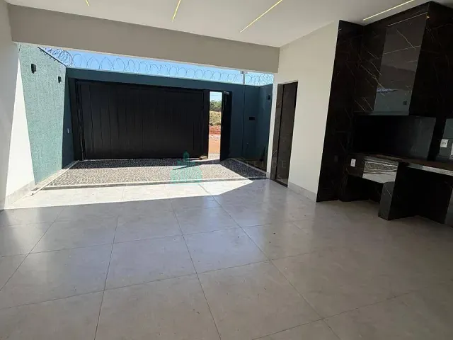 Casa 2 quartos e 2 banheiros, à venda, no bairro Goianiense em Catalão
