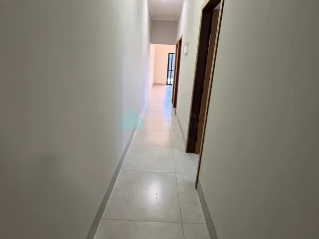 Casa 2 quartos e 2 banheiros, à venda, no bairro Goianiense em Catalão