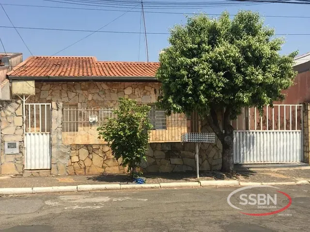 Casa com 280m² 3 quartos e 2 banheiros, à venda, no bairro Vila Azenha em Nova Odessa