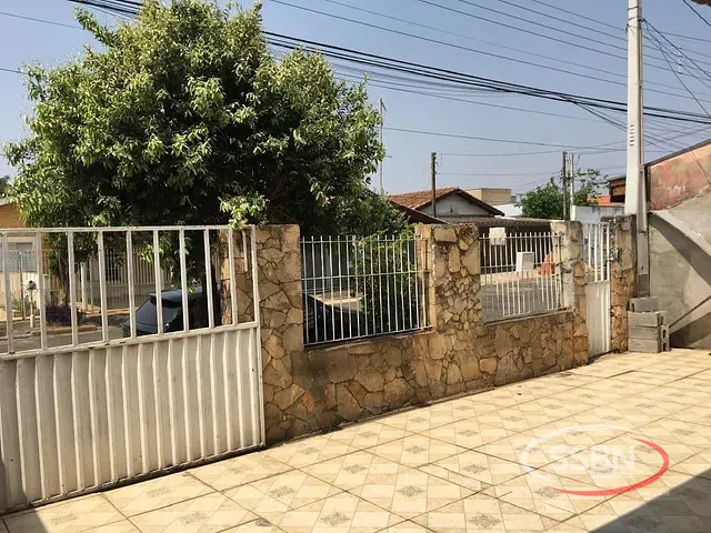 Casa com 280m² 3 quartos e 2 banheiros, à venda, no bairro Vila Azenha em Nova Odessa