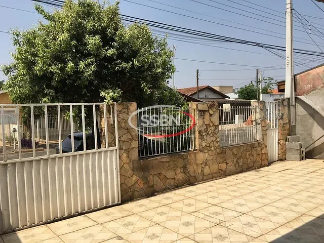Casa com 280m² 3 quartos e 2 banheiros, à venda, no bairro Vila Azenha em Nova Odessa