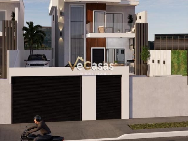 Casa com 180m² 4 quartos e 2 banheiros, à venda, no bairro Colinas em Rio das Ostras