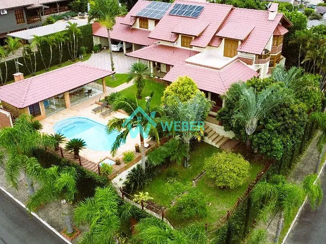 Casa 3 quartos e 5 banheiros, à venda, no bairro Metzler em Campo Bom
