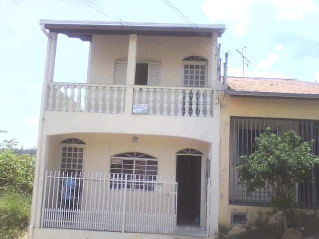 Casa com 126m² 1 quarto e 1 banheiro, à venda, no bairro Bela Vista em Cambuí