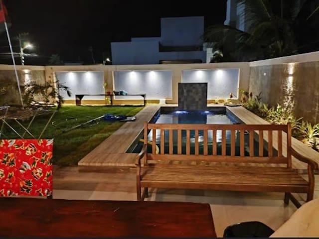 Casa com 300m² 4 quartos e 2 banheiros, à venda, no bairro Mosqueiro em Aracaju