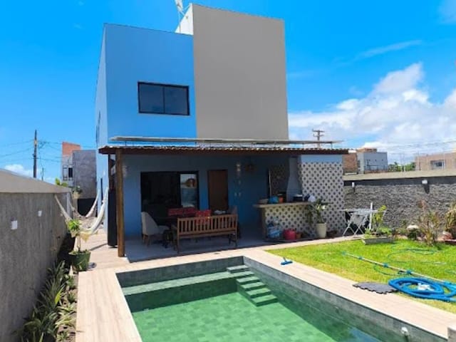 Casa com 300m² 4 quartos e 2 banheiros, à venda, no bairro Mosqueiro em Aracaju