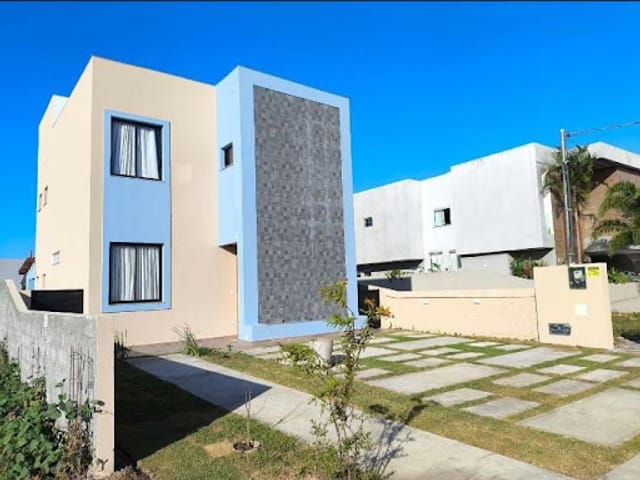 Casa com 300m² 4 quartos e 2 banheiros, à venda, no bairro Mosqueiro em Aracaju