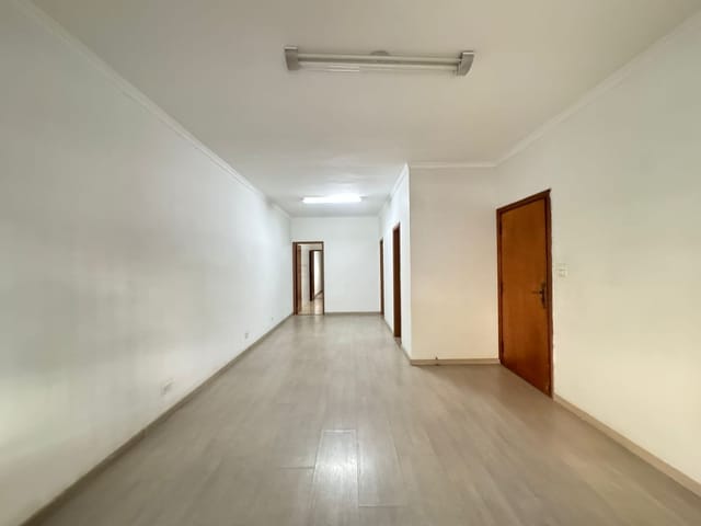 Foto do Casa - 🌟 Seu Espaço dos Sonhos na Mooca: Casa de 245m² com 7,30x49! 4 Dormitórios, 4 Vagas e Salão de Festas! 🌟 | Organização Imobiliária Açores