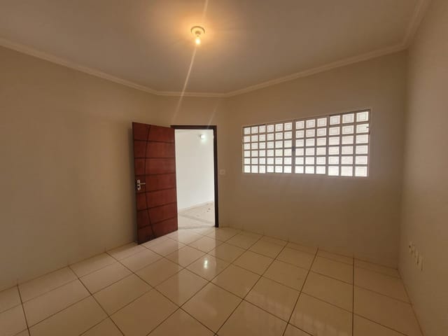 Casa com 125m² 3 quartos e 2 banheiros, para alugar, no bairro Jardim Morada do Sol em Indaiatuba
