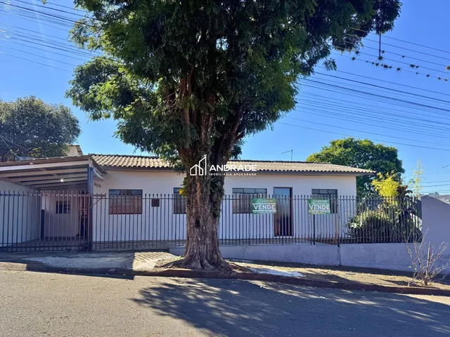 Casa com 395m² 3 quartos e 2 banheiros, à venda, no bairro Jardim São Pedro em Apucarana