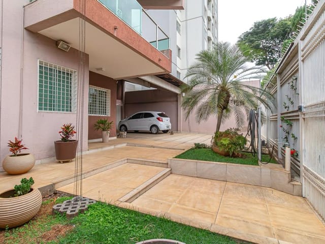 Sobrado com 468m² 4 quartos e 6 banheiros, à venda, no bairro Jardim América em Goiânia