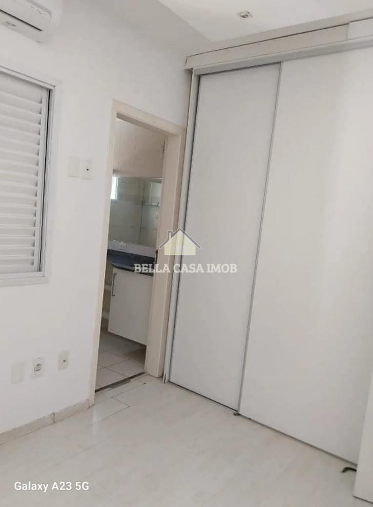 Casa à venda com 2 quartos, 74m² - Foto 2