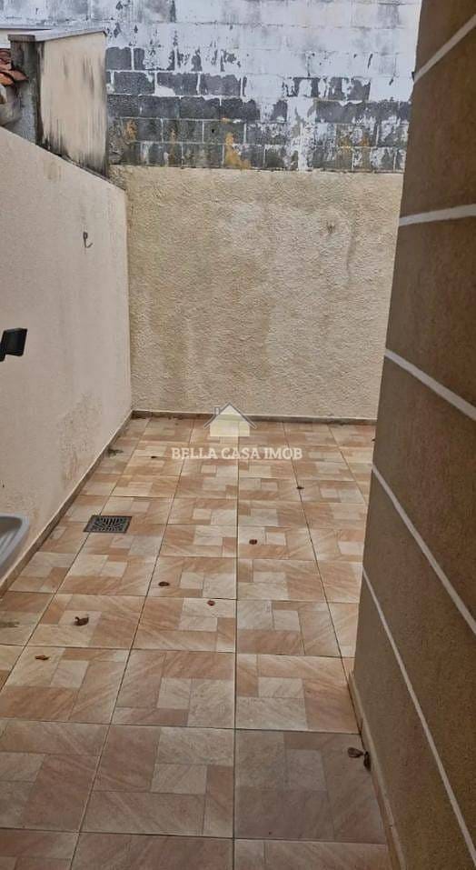 Casa à venda com 2 quartos, 74m² - Foto 11