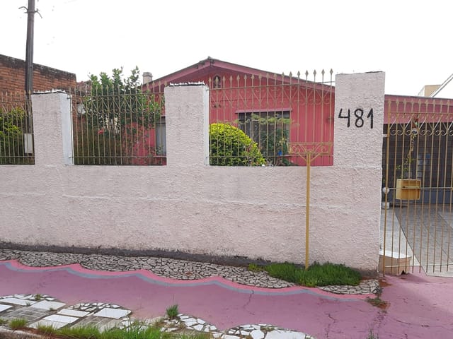 Casa com 363m² 3 quartos e 1 banheiro, à venda, no bairro Oficinas em Ponta Grossa