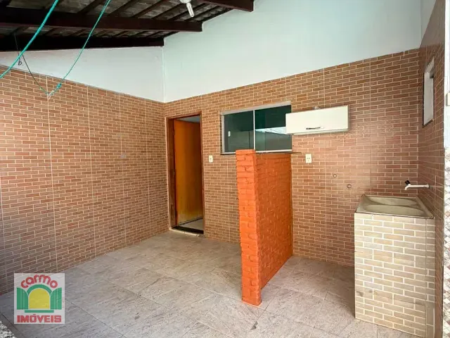 Casa 3 quartos e 3 banheiros, à venda, no bairro Parque Brasília 2ª Etapa em Anápolis