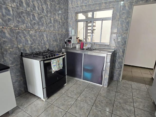 Casa com 250m² 2 quartos e 2 banheiros, à venda, no bairro Vila Paulista em Mogi das Cruzes