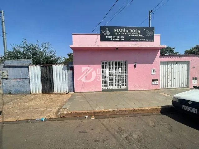 Casa com 470m², à venda, no bairro Jardim Induberaba em Uberaba