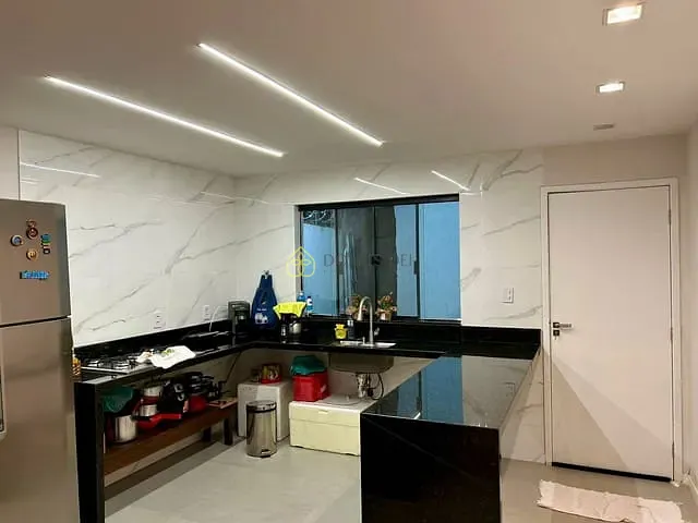 Casa com 357m² 2 quartos e 1 banheiro, à venda, no bairro Santa Rosa em Barra Mansa