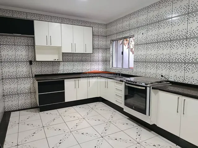 Casa com 125m² 2 quartos e 2 banheiros, à venda, no bairro Parque São Bento em Sorocaba