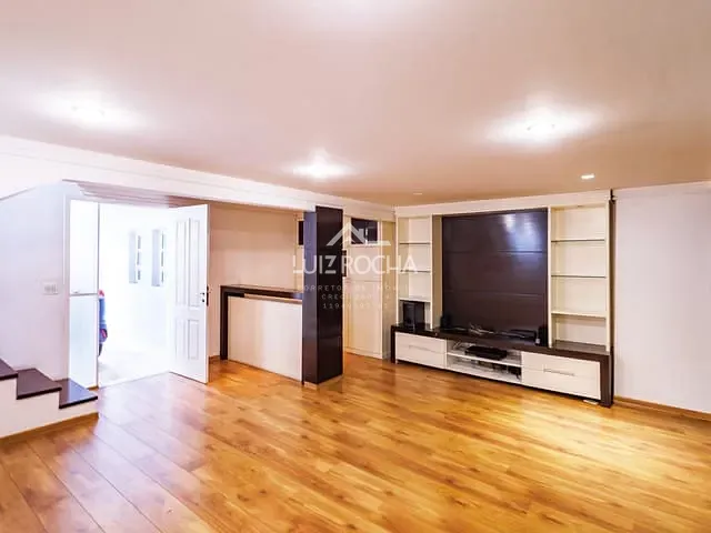 Casa com 156m² 3 quartos e 3 banheiros, à venda, no bairro Granja Viana em Cotia