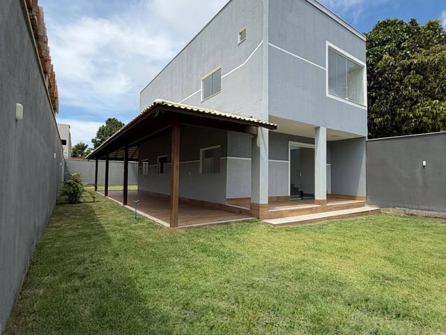 Casa 4 quartos e 3 banheiros, à venda, no bairro Enseada de Jacaraípe em Serra