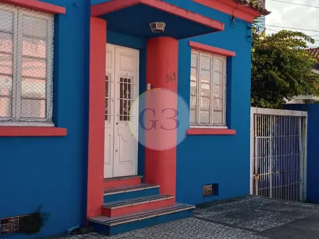 Casa com 414m² 3 quartos e 2 banheiros, à venda ou para alugar, no bairro Centro em Pelotas