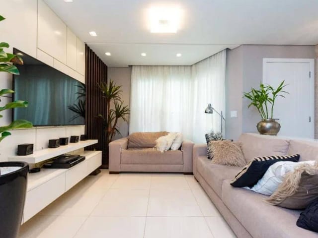 Casa com 200m² 4 quartos e 4 banheiros, à venda, no bairro Jardim das Américas em Curitiba