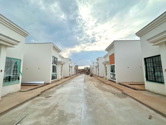 Casa 2 quartos e 1 banheiro, à venda, no bairro Beija-Flor em Nova Mutum