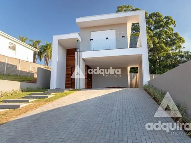 Casa com 300m² 3 quartos e 4 banheiros, à venda, no bairro Colônia Dona Luíza em Ponta Grossa