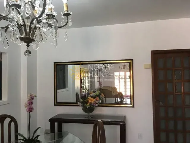 Casa com 450m² 5 quartos e 4 banheiros, para alugar, no bairro Jurerê Internacional em Florianópolis