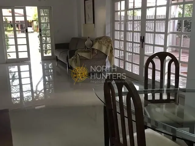 Casa com 450m² 5 quartos e 4 banheiros, para alugar, no bairro Jurerê Internacional em Florianópolis