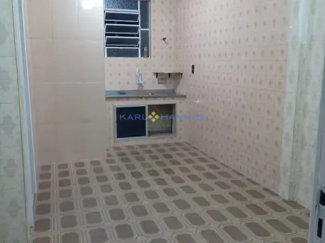 Casa 2 quartos e 2 banheiros, à venda, no bairro esperança em Petrópolis