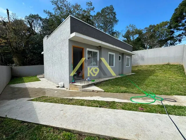 Casa com 205m² 3 quartos e 1 banheiro, à venda, no bairro Arruda em Colombo