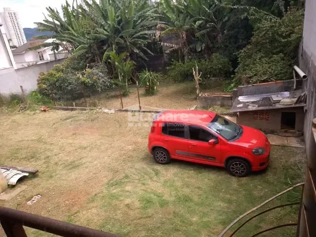 Casa com 960m² 3 quartos e 3 banheiros, à venda, no bairro Alto Ipiranga em Mogi das Cruzes