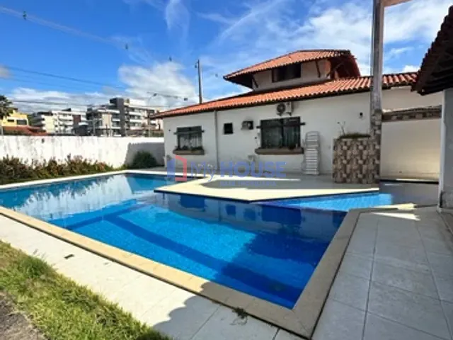 Casa 4 quartos e 4 banheiros, à venda, no bairro Jardim Atlântico em Ilhéus