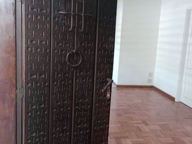 Foto do Casa - Casa à venda no Parque Continental com 300m², 5 quartos, 2 suítes, lareira, piscina e 3 vagas de garagem | Miani Imóveis